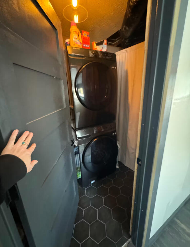 Washer + Dryer